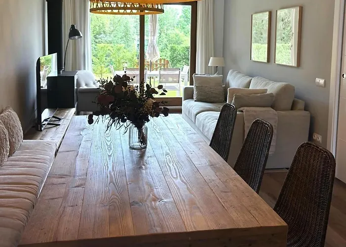 Planta Baja Con Jardin Y Piscina Junto A Llivia Apartman *
