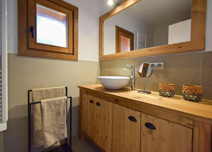 Apartman Planta Baja Con Jardin Y Piscina Junto A Llivia Estavar